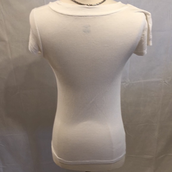 Mossimo V-Neck T-shirt - Picture 3 of 3